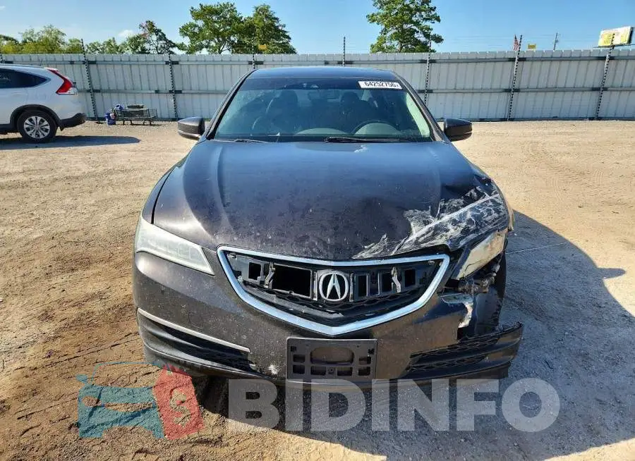 19UUB2F56HA004538 Photo# 5