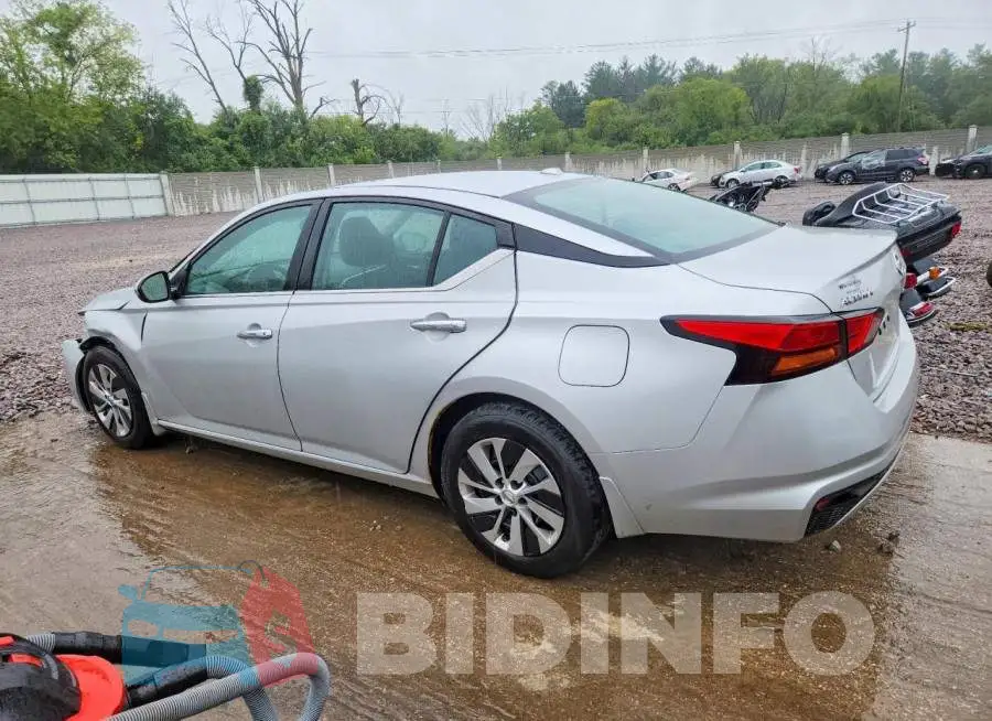 1N4BL4BV3KC172935 Photo# 2