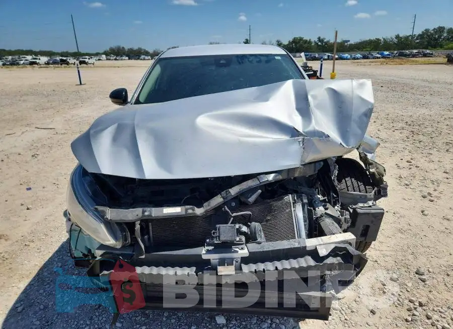 1N4BL4CV5NN401932 Photo# 5