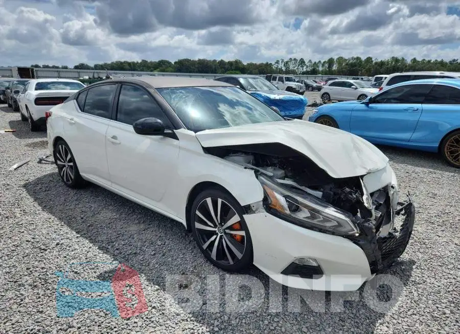 1N4BL4CV6LC240631 Photo# 4
