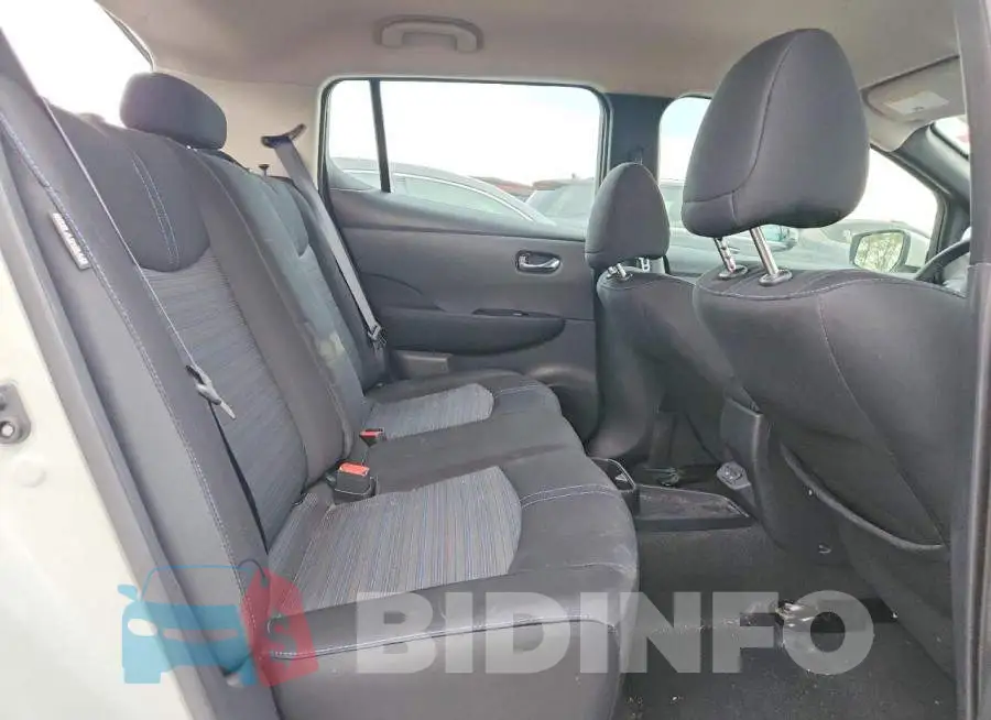 1N4CZ1CV7PC551959 Photo# 10