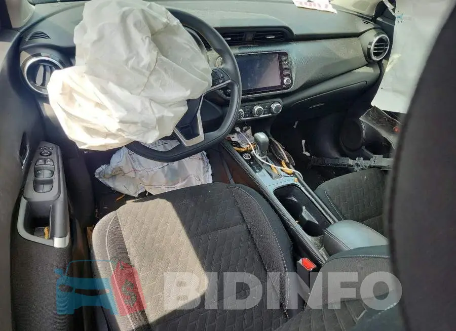 3N1CP5CV3RL487582 Photo# 8