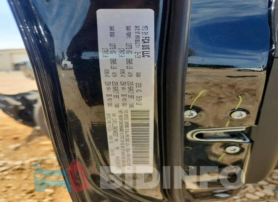 1C4PJLLB9KD403237 Photo# 13
