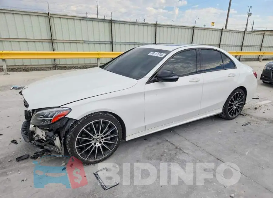 55SWF8DB9KU310878 Photo# 1