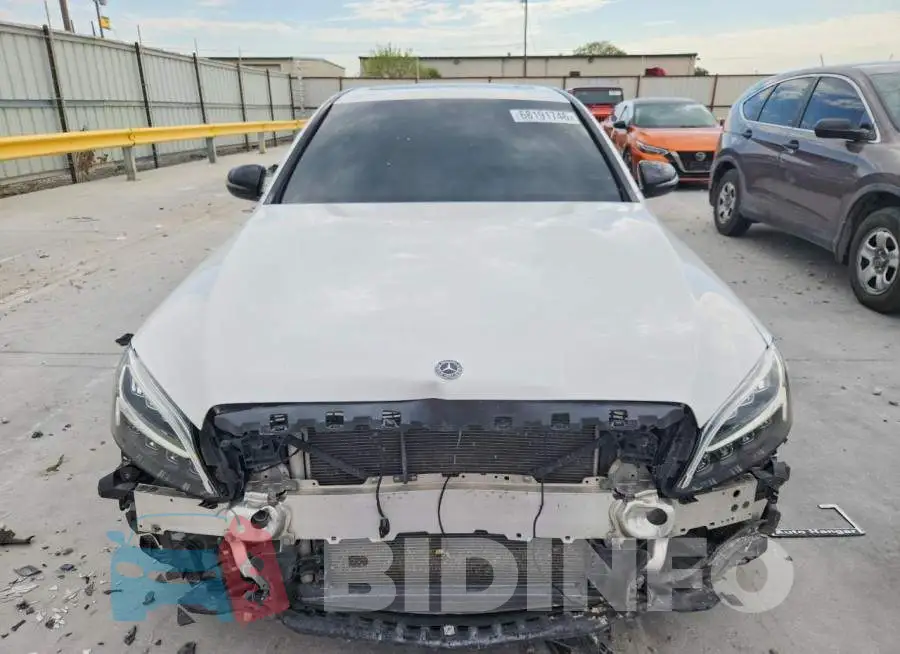 55SWF8DB9KU310878 Photo# 5