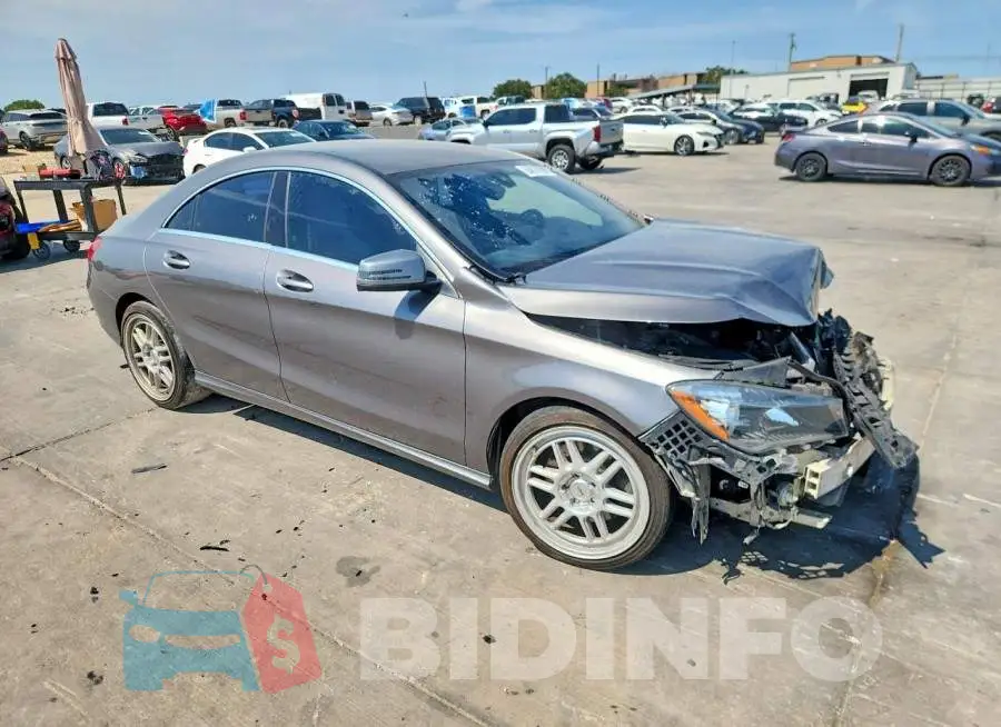 WDDSJ4EB4JN507243 Photo# 4