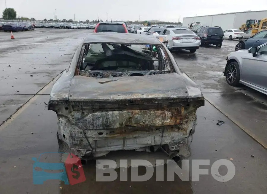 2C3CDXCTXNH183818 Photo# 6