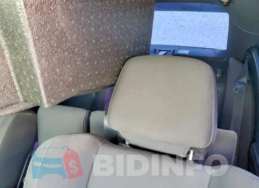 2C3CDXGJ2HH603181 Photo# 10