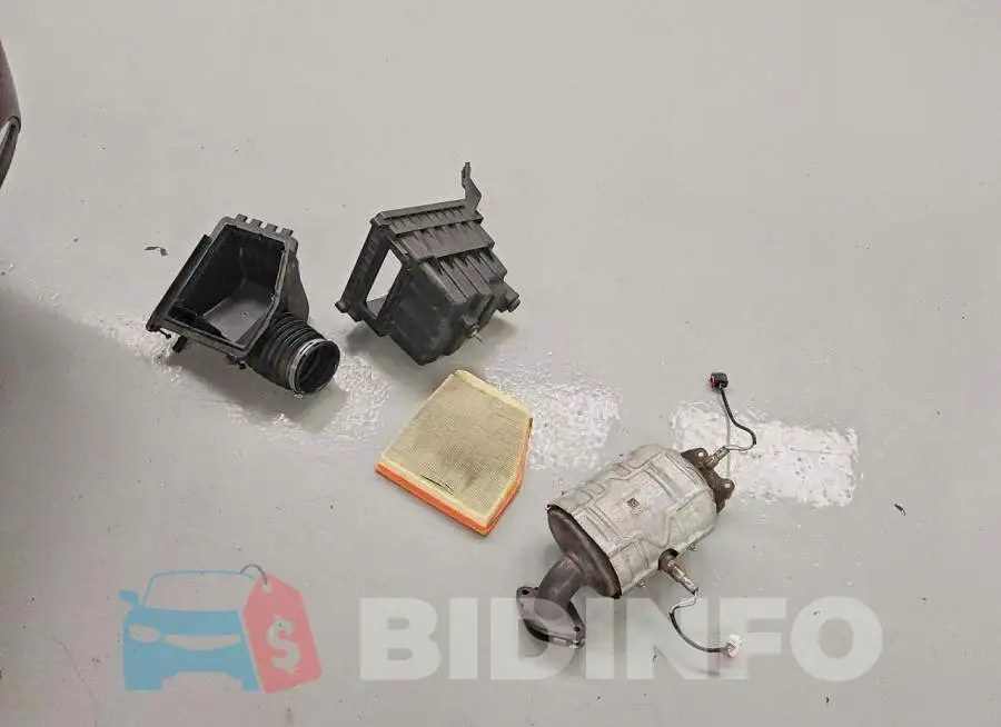 2C4RC1BG4LR106928 Photo# 13