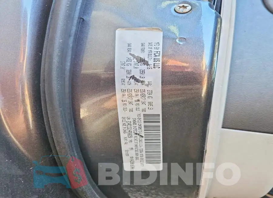2C4RC1DG1HR508250 Photo# 13