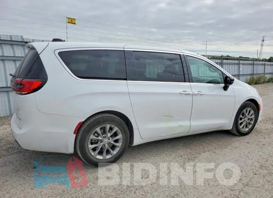 2C4RC1GG5TR279110 Photo# 3