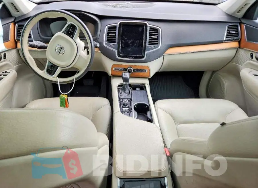 YV4A22PK7M1715663 Photo# 8