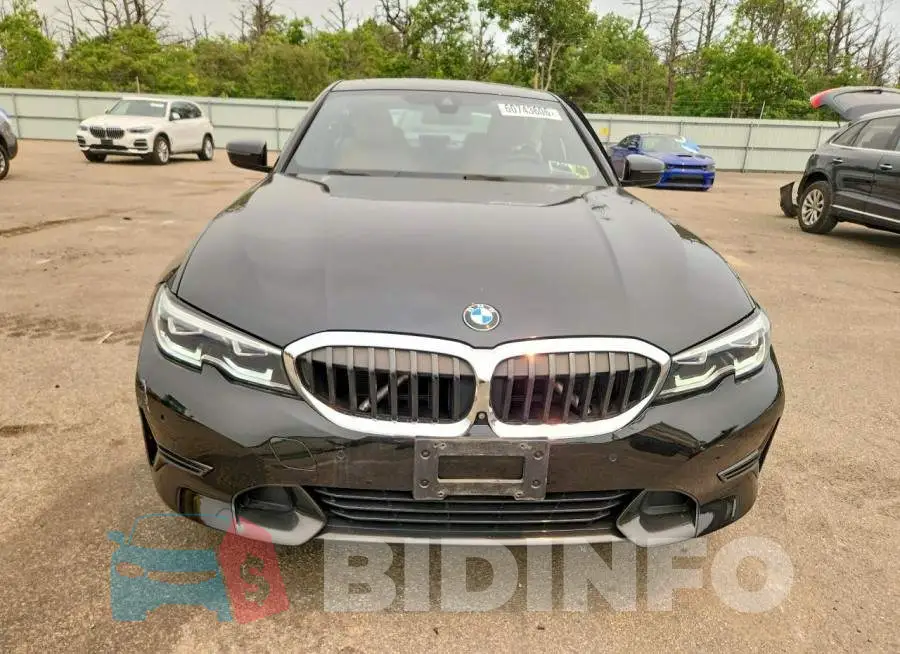 3MW5R7J01M8B68337 Photo# 5