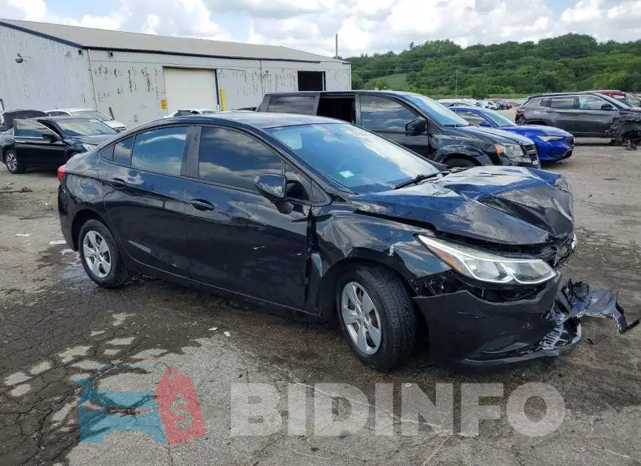 1G1BC5SM3J7181562 Photo# 4