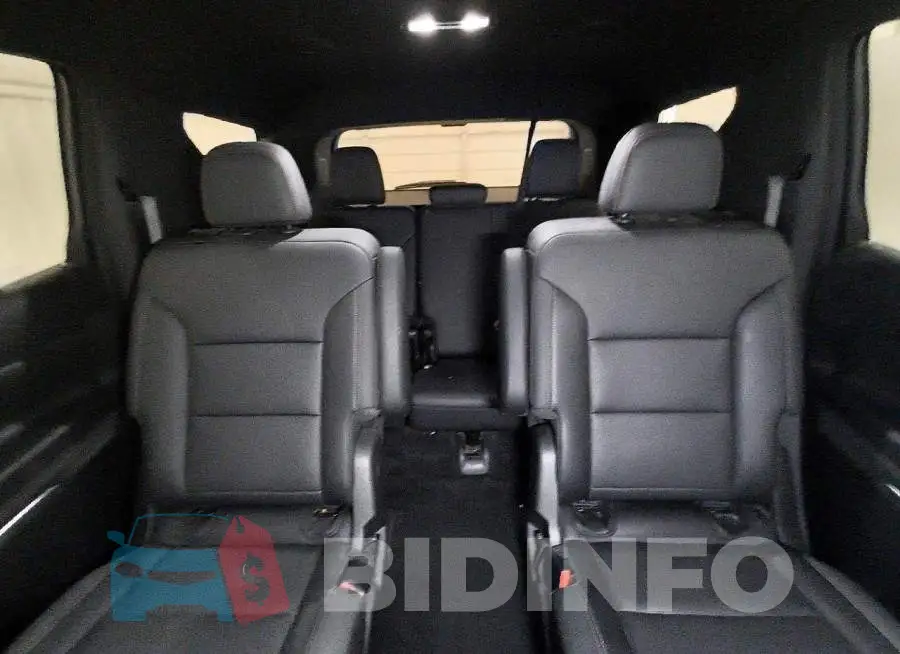 1GNEVJRS4SJ212177 Photo# 10