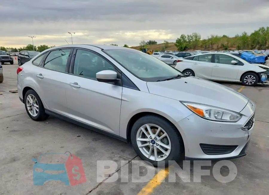 1FADP3F20JL252599 Photo# 4