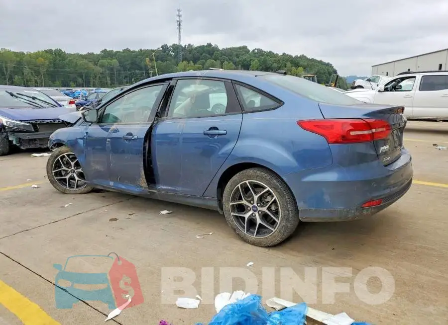 1FADP3H29JL276882 Photo# 2