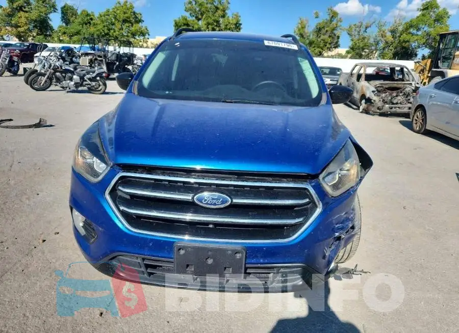 1FMCU9GD9KUB60528 Photo# 5