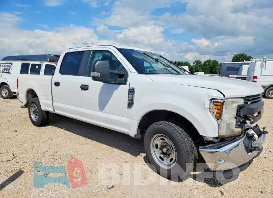 1FT7W2A61JEC41744 Photo# 4