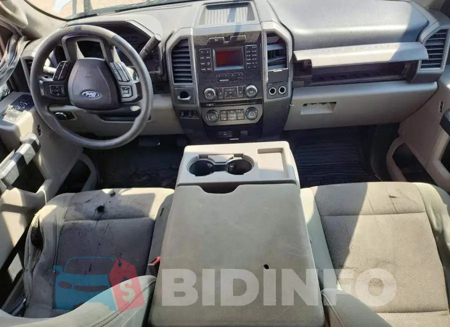 1FT7W2A61JEC41744 Photo# 8