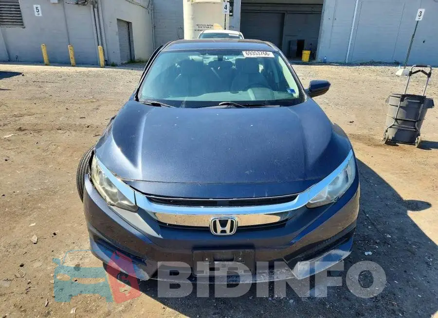 19XFC2F50HE215560 Photo# 5