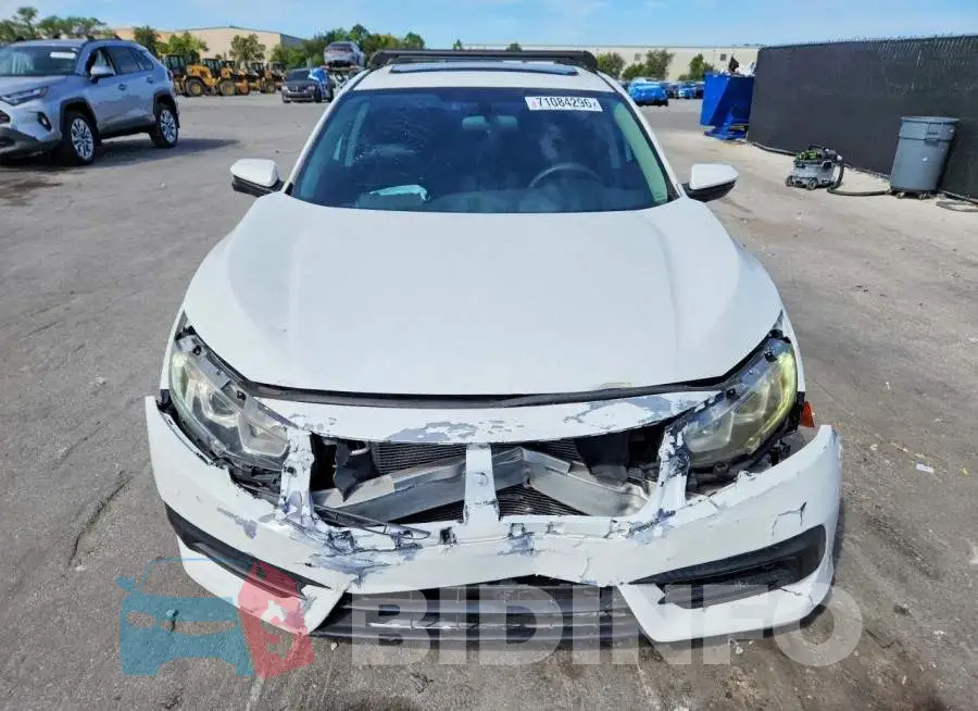 19XFC2F71HE003901 Photo# 5