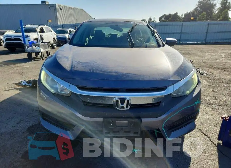 19XFC2F73HE232015 Photo# 5