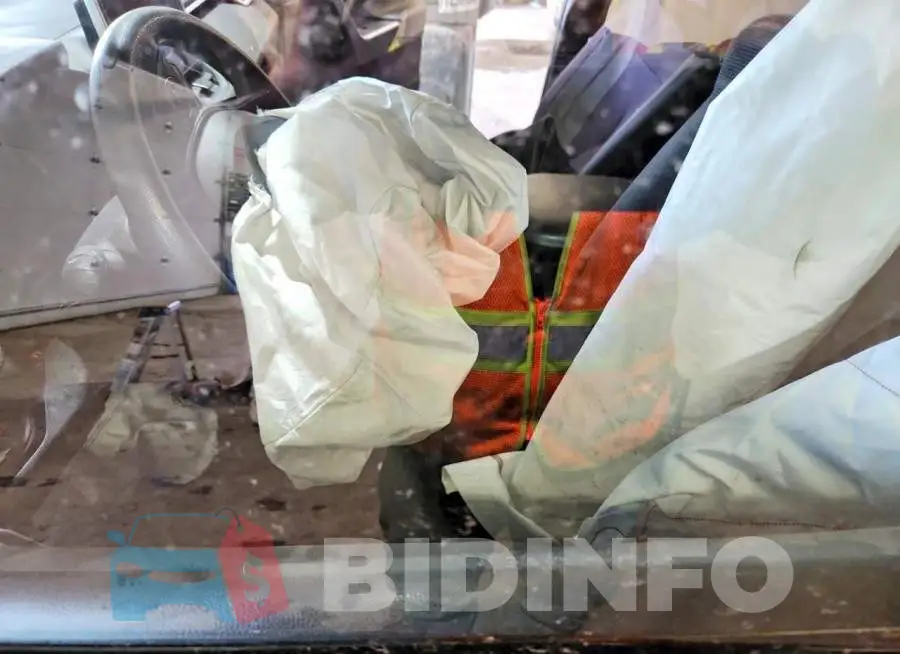 2T3F1RFV1PW344117 Photo# 7