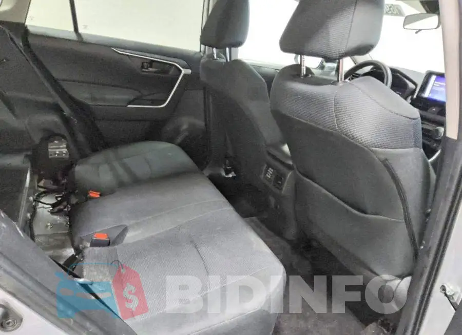 2T3F1RFV8RC466462 Photo# 11