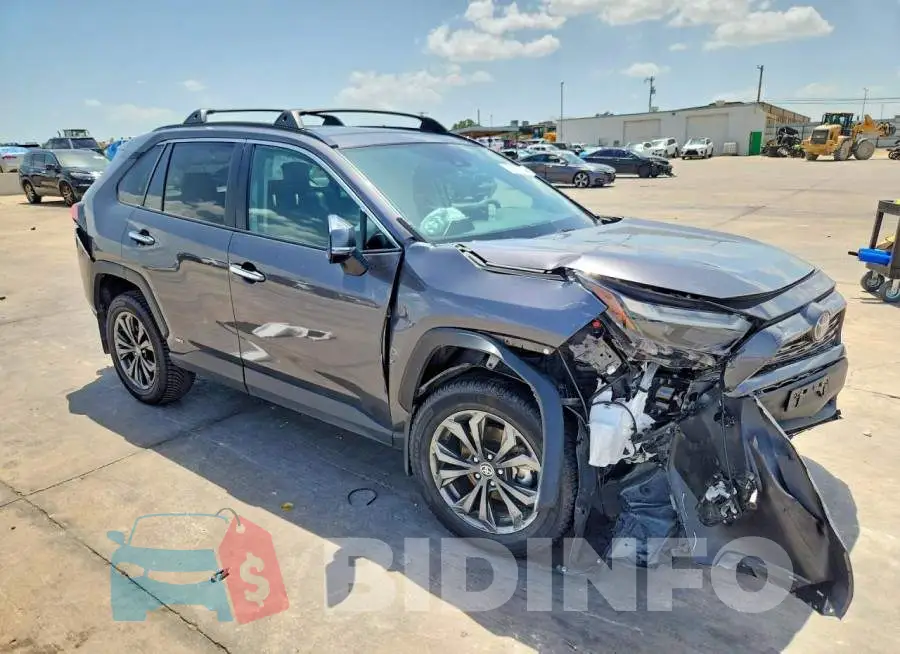 4T3D6RFV4RU154419 Photo# 4