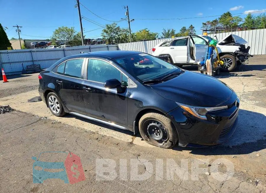 5YFB4MDE0RP218839 Photo# 4
