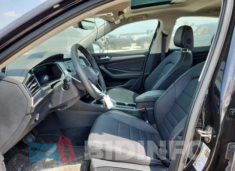 3VW7M7BU1RM072747 Photo# 7