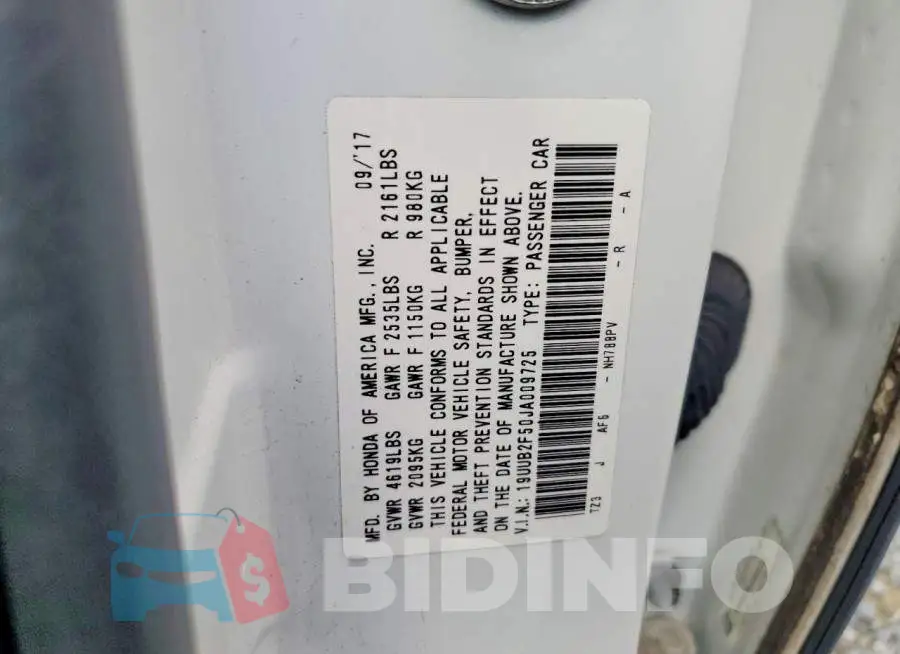 19UUB2F50JA009725 Photo# 12