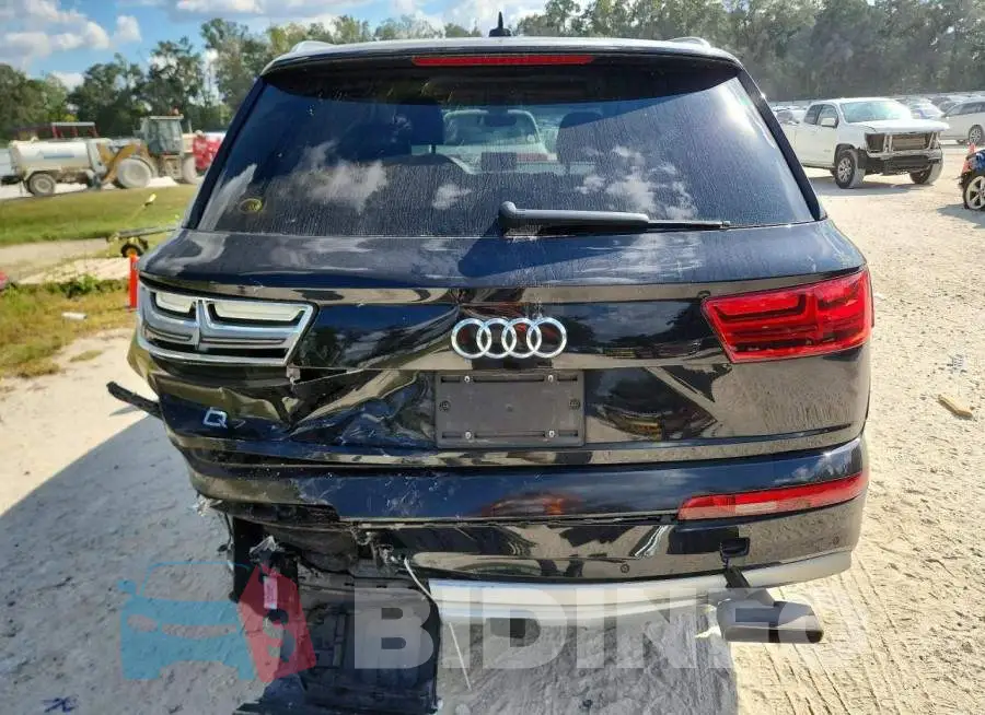 WA1LAAF70KD009808 Photo# 6