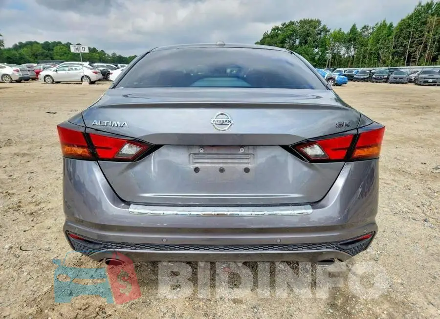 1N4BL4CV3LC284442 Photo# 6