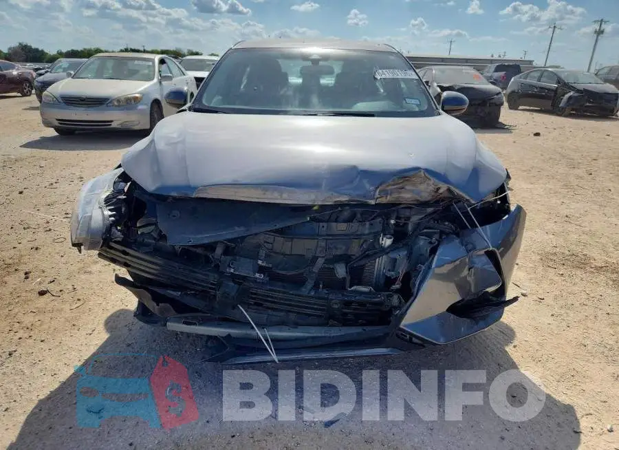 3N1AB8CV7PY314042 Photo# 5