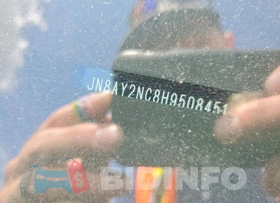 JN8AY2NC8H9508451 Photo# 13