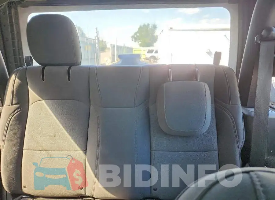 1C4GJXAG9JW257799 Photo# 10