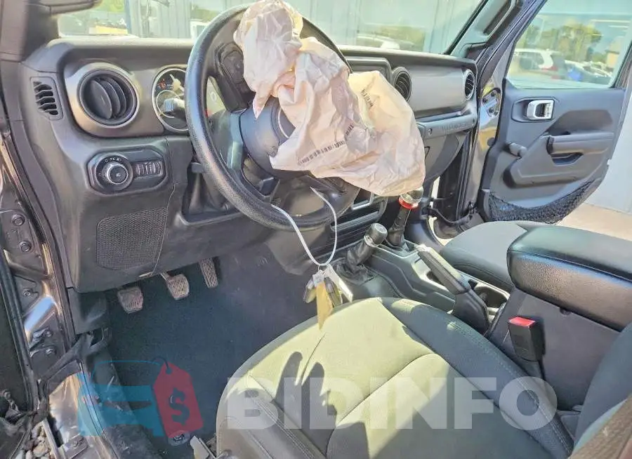 1C4GJXAG9JW257799 Photo# 8