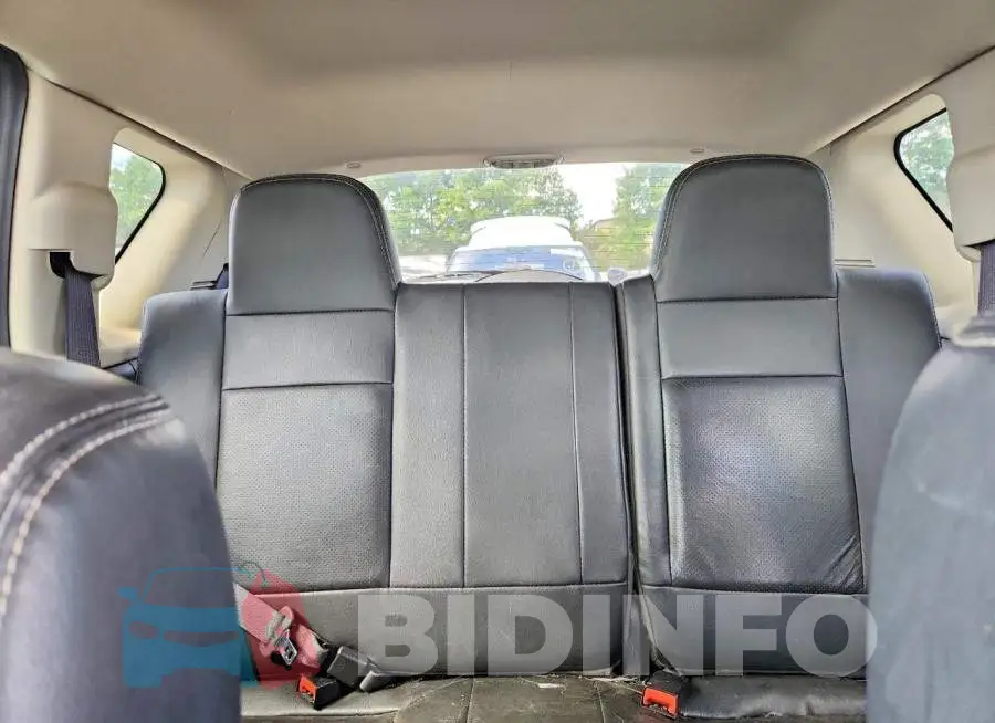 1C4NJDEB9HD176165 Photo# 10