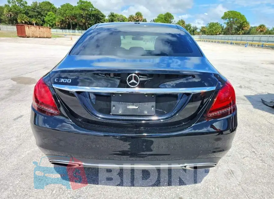 55SWF8DB7KU284359 Photo# 6
