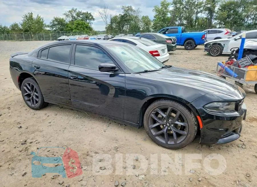 2C3CDXBG4KH745096 Photo# 4