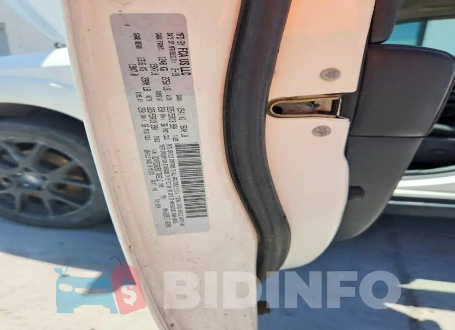 3C4PDCAB7LT259483 Photo# 12