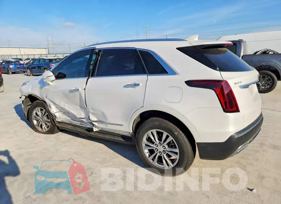 1GYKNCR40PZ135013 Photo# 2