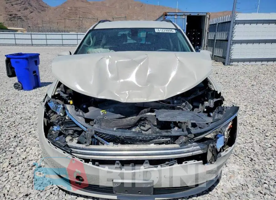 2C4RC1CG3HR571092 Photo# 5
