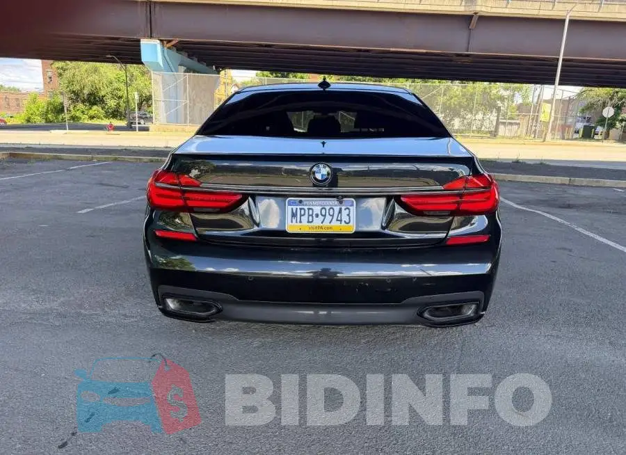 WBA7F2C56K8240643 Photo# 5