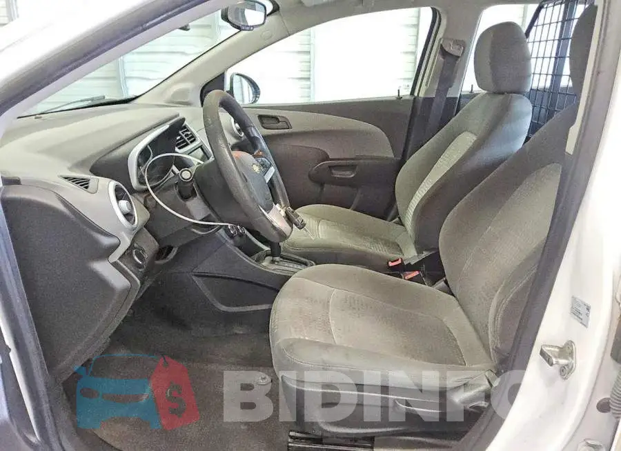 1G1JG6SH9J4133526 Photo# 7