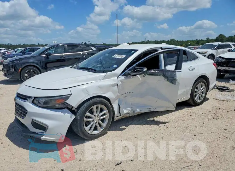1G1ZD5ST7JF123835 Photo# 1