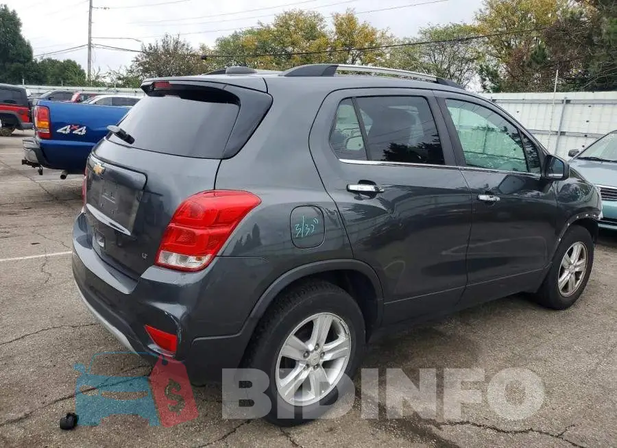 KL7CJLSB2JB676074 Photo# 3