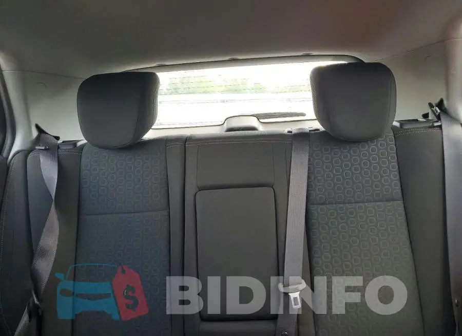 KL7CJNSB9JB700043 Photo# 10